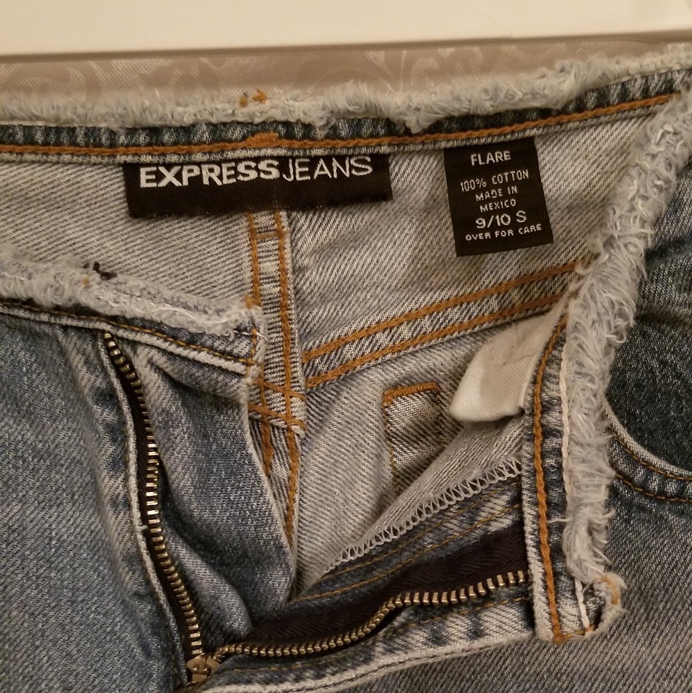 Express Jean's - Picture 2 of 5